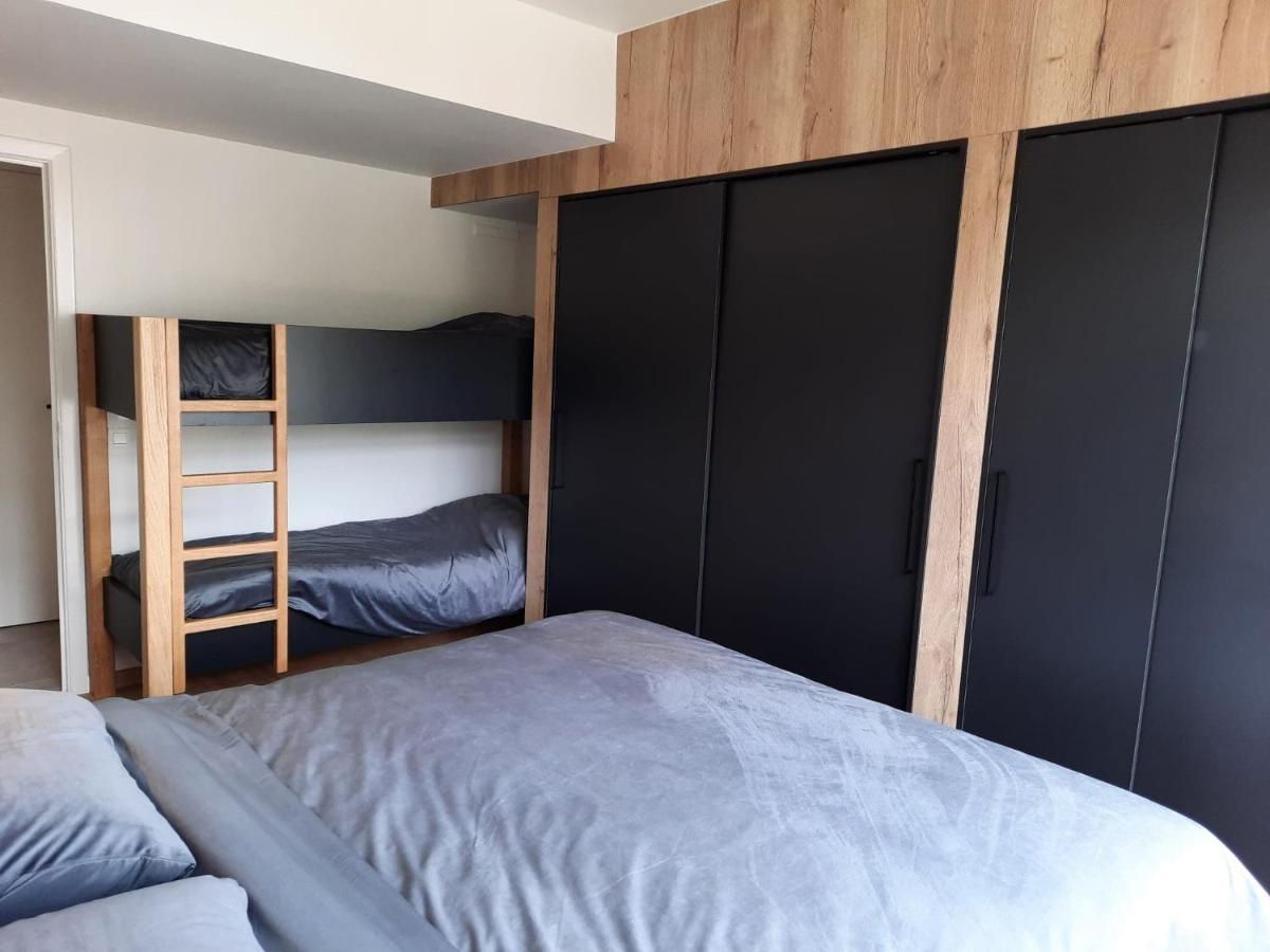 Lichtrijk En Comfortabel Hoekappartement Met Gratis Parking En Zeer Centraal Gelegen - Comme Chez Soi Oostende Dış mekan fotoğraf
